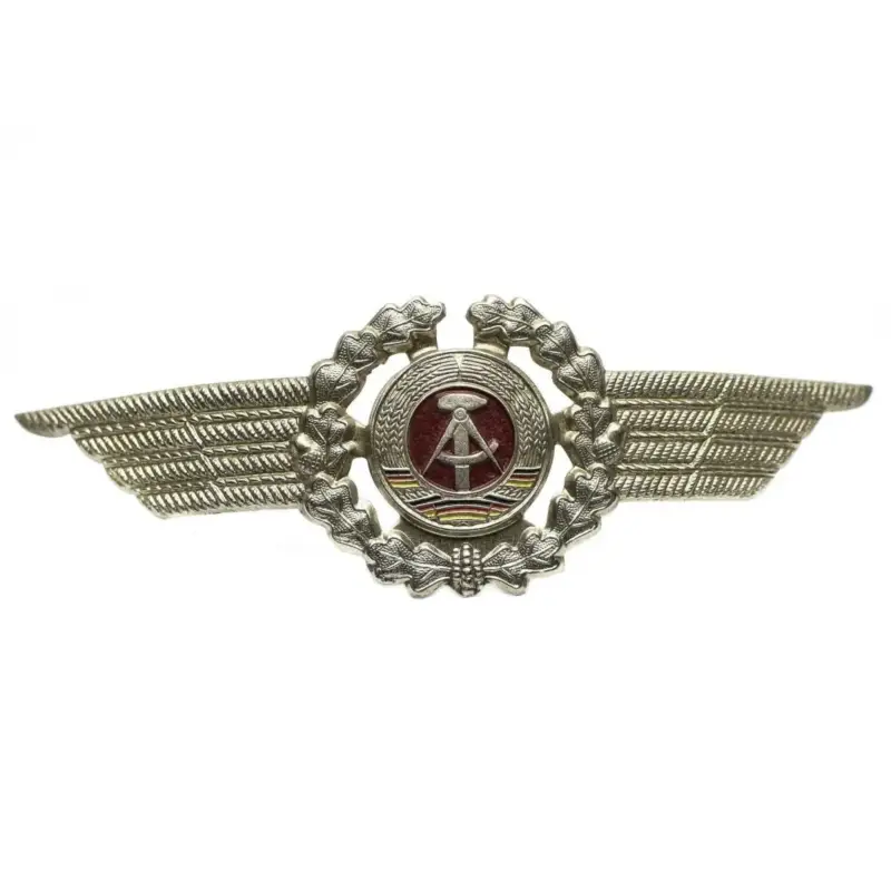 Oferta czasowa Oryginalny Wschodni Niemiec NVA Army Army Wojskowy kapelusz Cockade Pin Onace