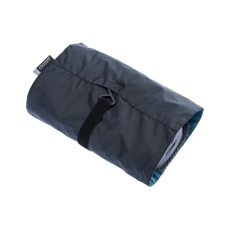 Taniej Kosmetyczka podróżna Cocoon Hanging Toiletry Kit Minimalist Light Phantom Black/Ash Blue