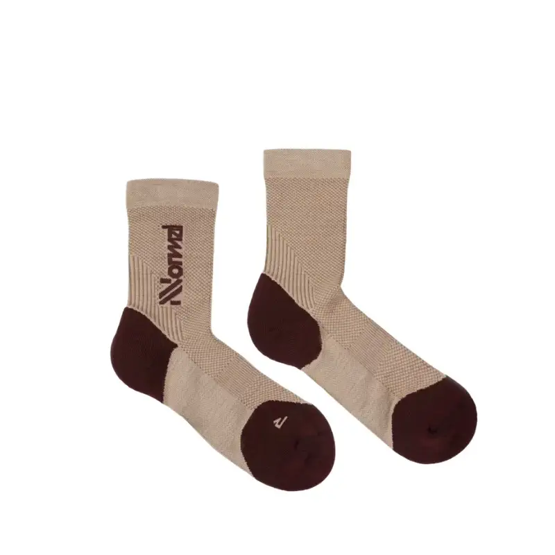 Hit sprzedaży Skarpety do biegania NNormal Merino Socks Beige