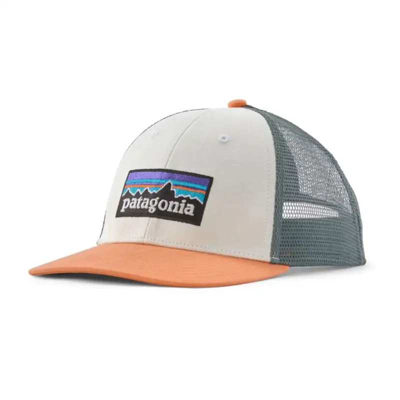 Obniżka ceny Czapka z daszkiem Patagonia P-6 Logo LoPro Trucker Hat -White/Peach