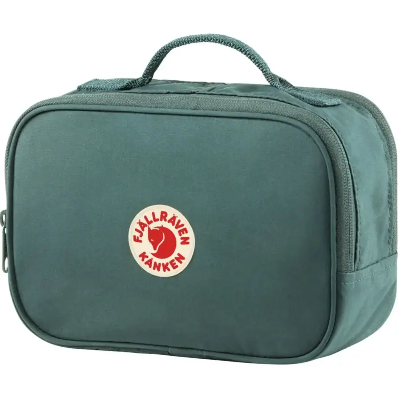 Kup teraz Kosmetyczka Fjallraven Kånken TOILETRY BAG - Frost Green